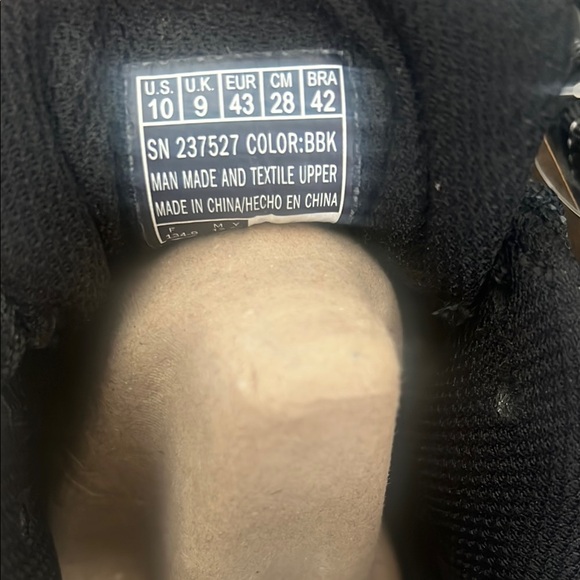 Skechers Men's Black Athletic Shoes - Picture 7 of 7